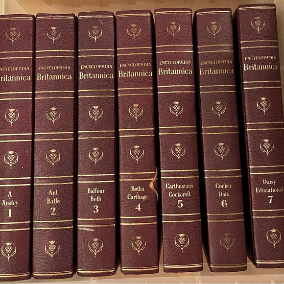 1968 Encyclopaedia Britannica(complete set) - Picture 6 of 10